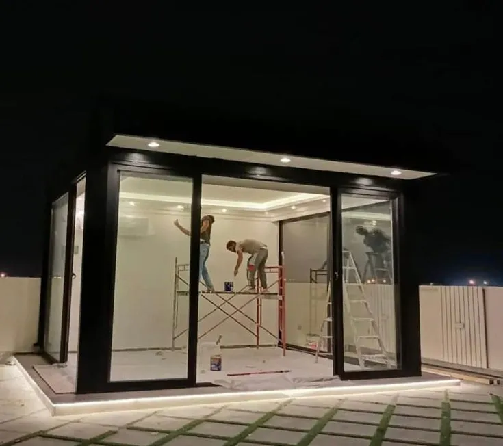 مقاول بناء ملاحق خارجية حديثة في حي القصر بالرياض