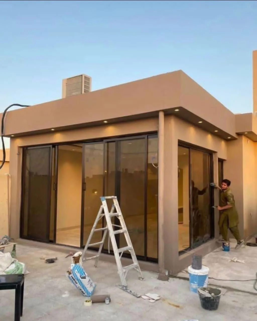 مقاول بناء ملاحق خارجية حديثة في حي القصر بالرياض