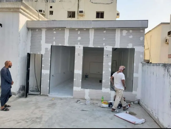 افضل مقاول بناء ملاحق ساندوتش بانل حي العقيق والنرجس بالرياض