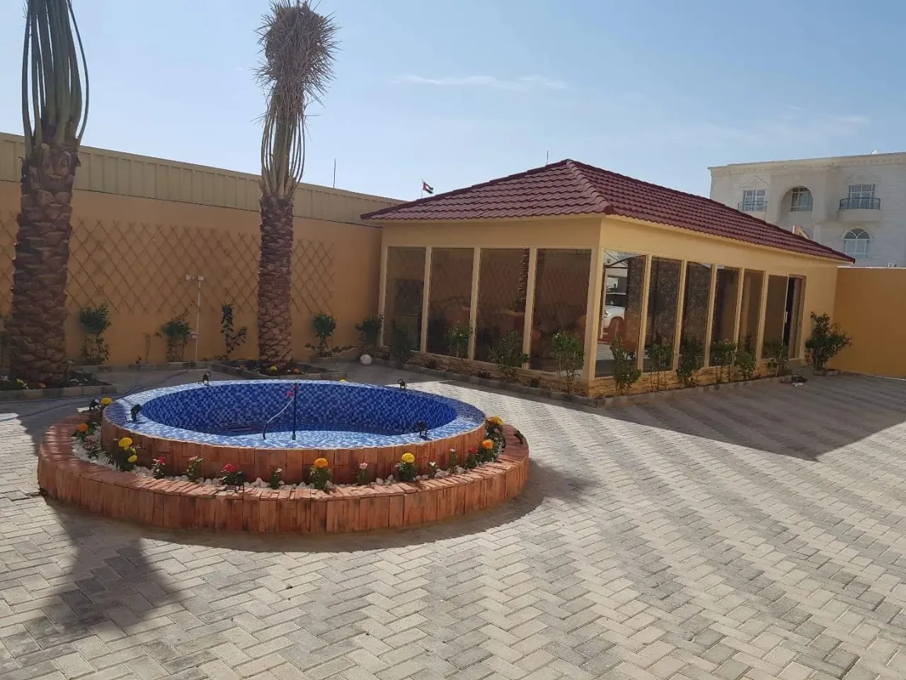 ترميم وبناء ملاحق خارجية حي الملز بالرياض وشمال الرياض