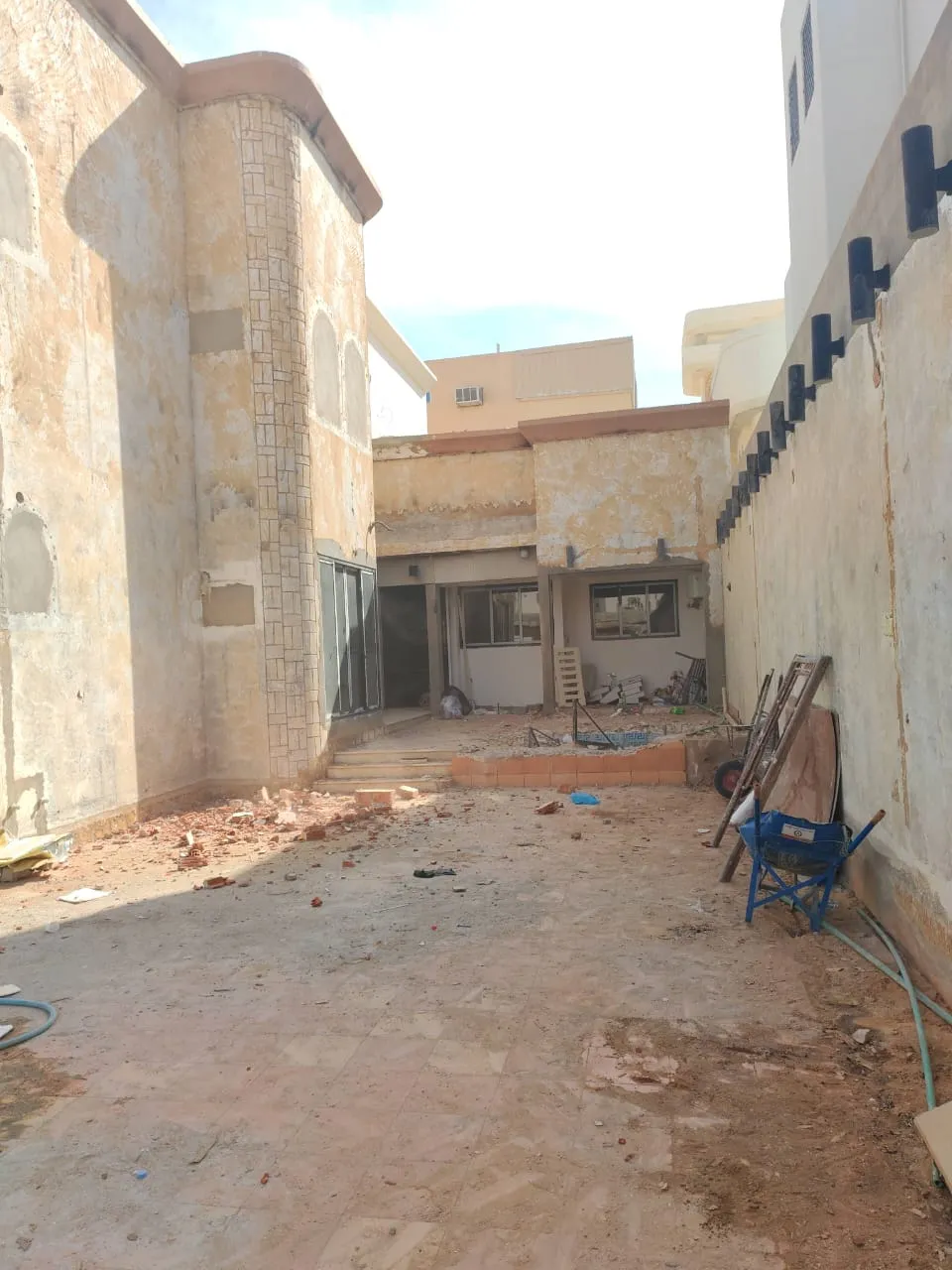 مؤسسه ترميم وتشطيب مباني حي الروابي شمال الرياض