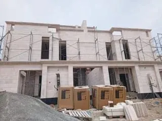 تجديد وصيانة وترميم واجهات فلل مباني بشمال الرياض 