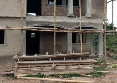 مقاول محترف يضمن تنفيذ المشروع بجودة عالية