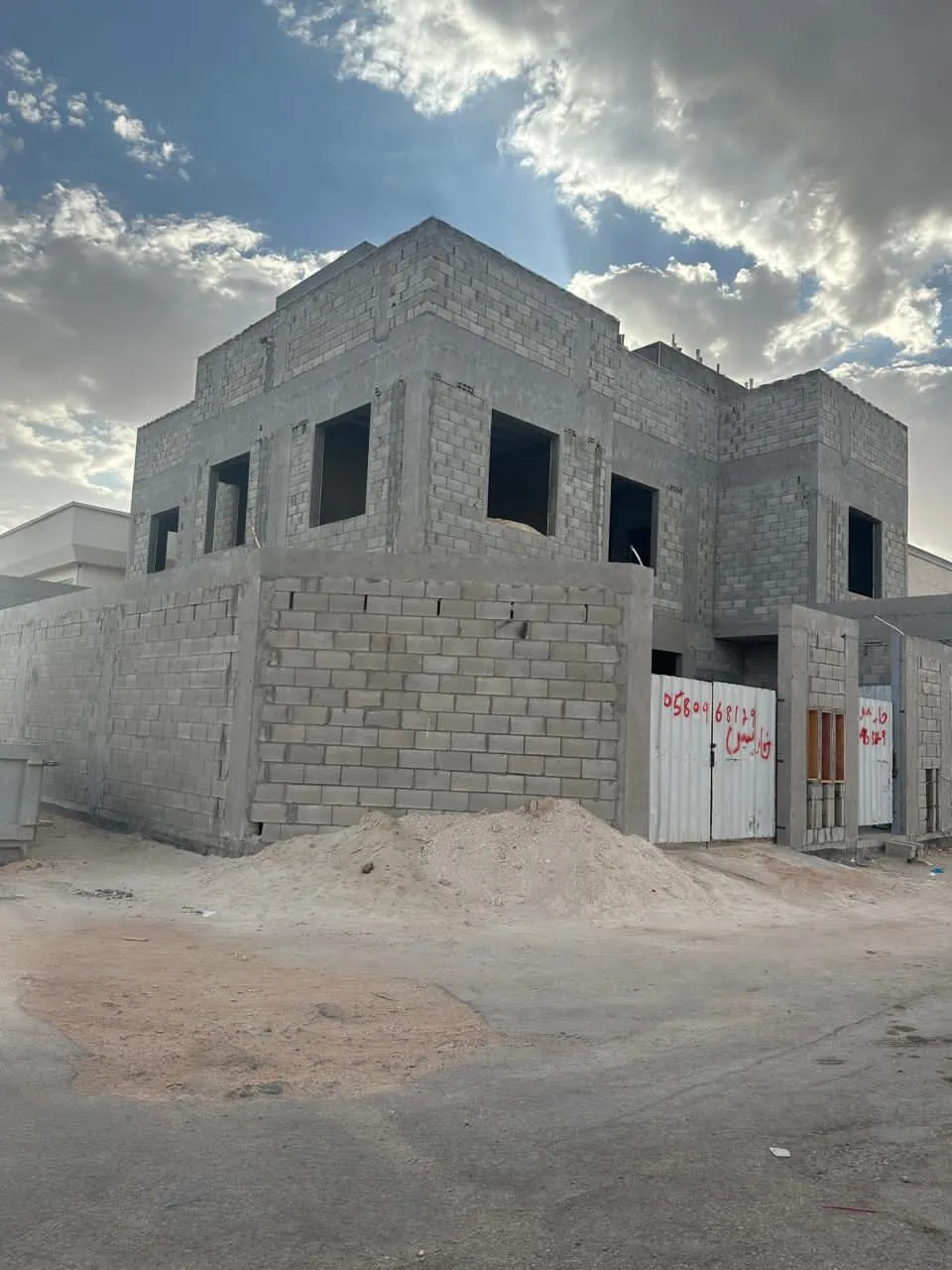 مقاول بناء وترميم الواجهات الخارجية والداخلية 