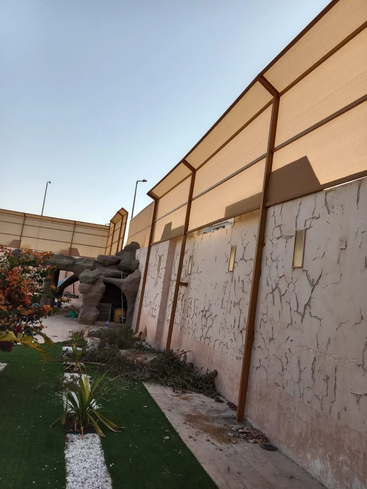 حداد مظلات وسواترفي شمال الرياض أفضل الأنواع وأحدث التصاميم 