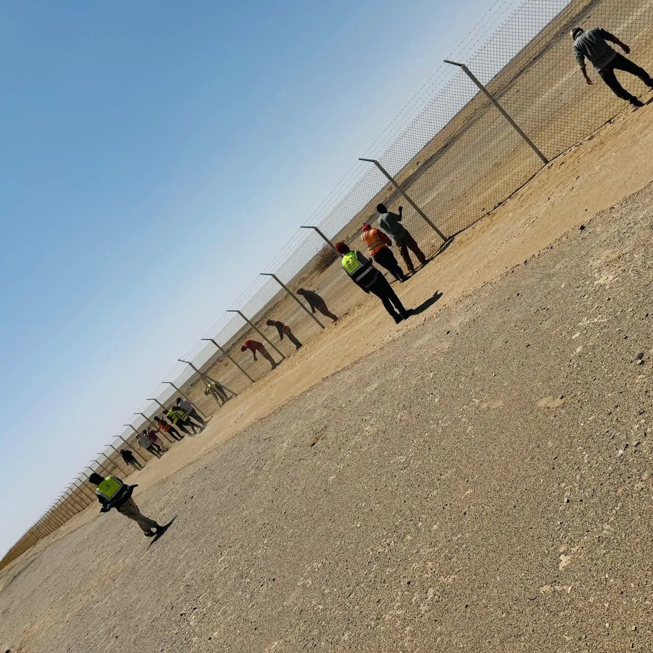 مقاول شبوك بشمال الرياض | تركيب كافة أنواع الشبوك والمجلفن