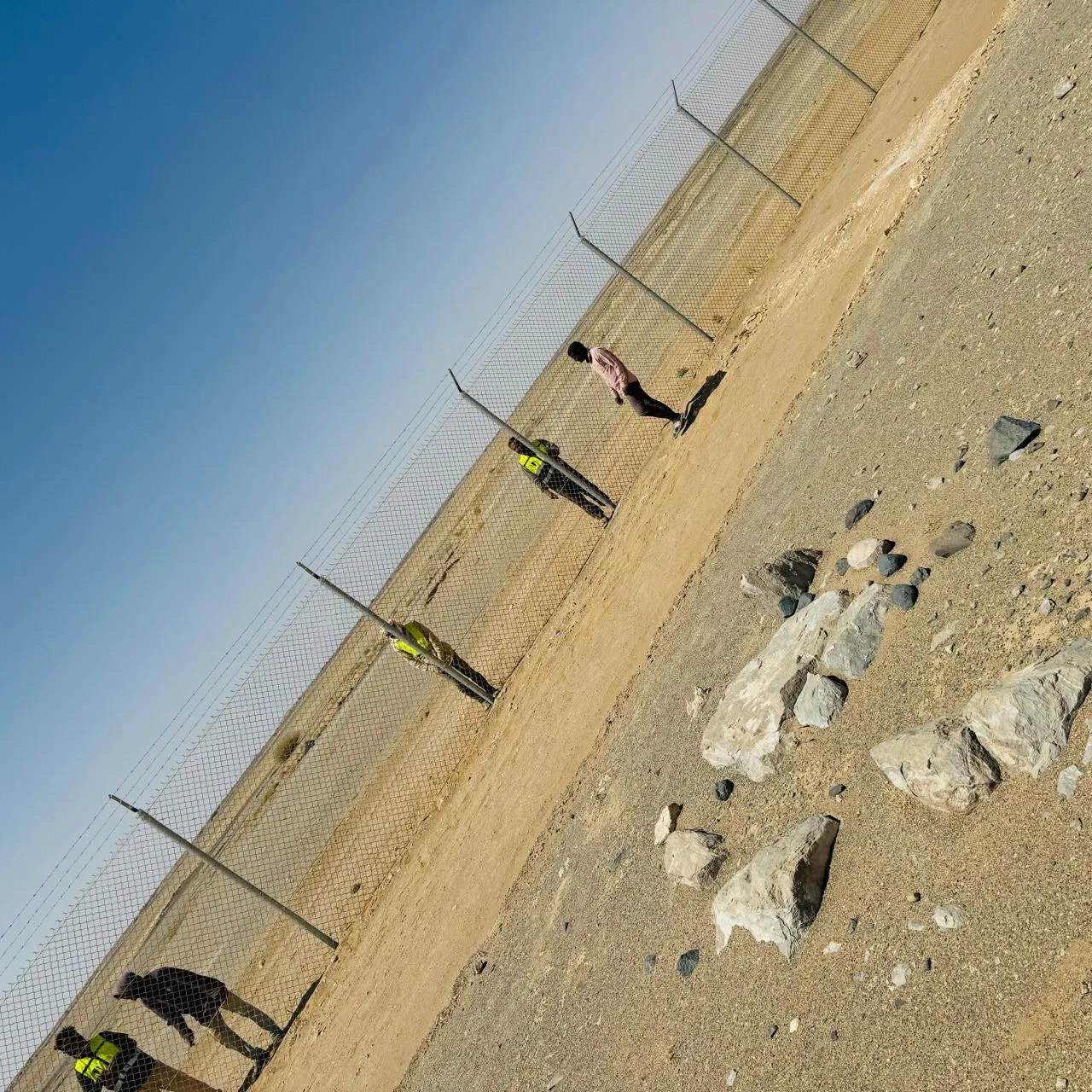 مقاول شبوك بشمال الرياض | تركيب كافة أنواع الشبوك والمجلفن