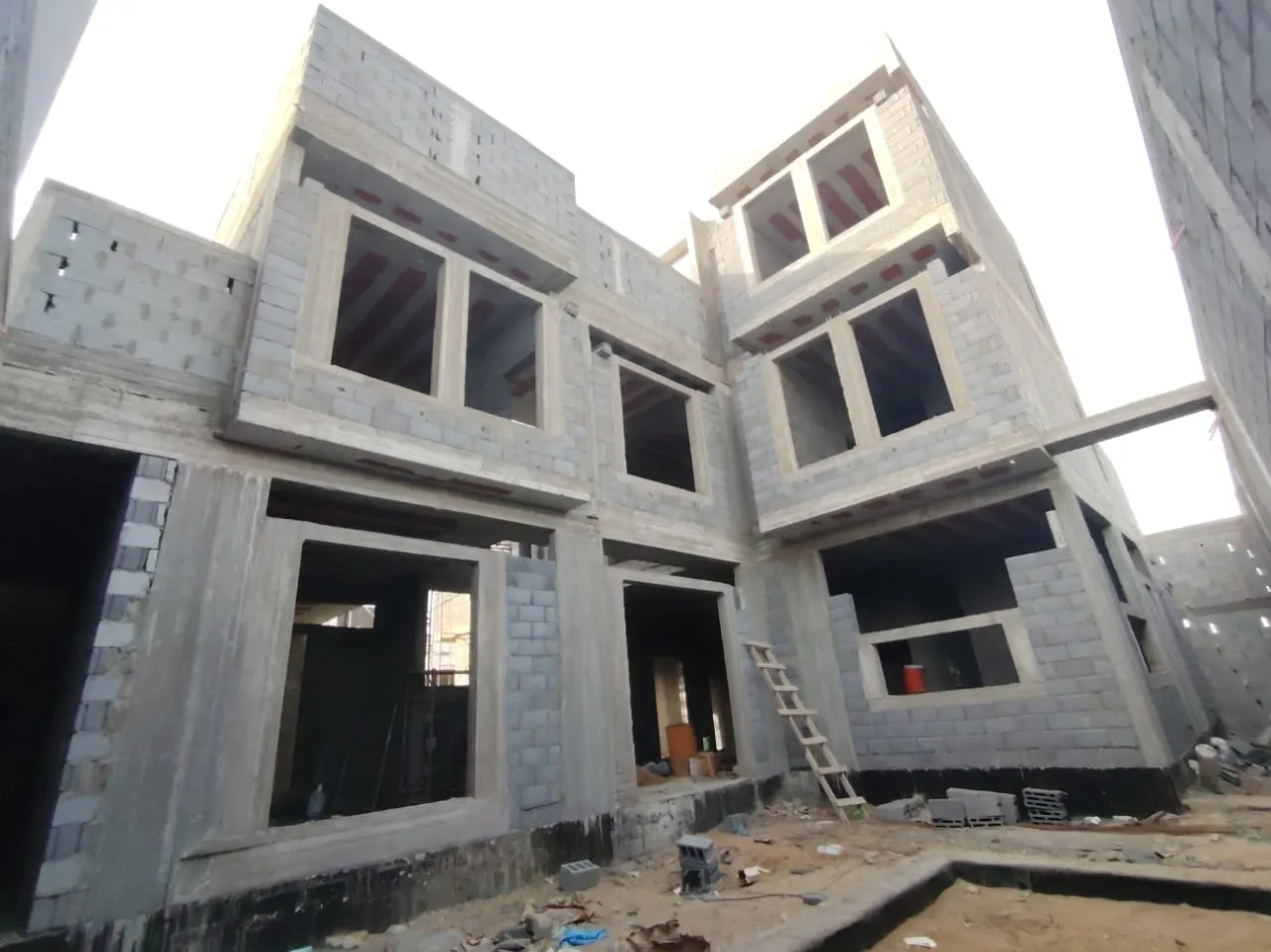 دليل التميز في الترميم: كيف تختار أفضل مقاول ترميم وتشطيب