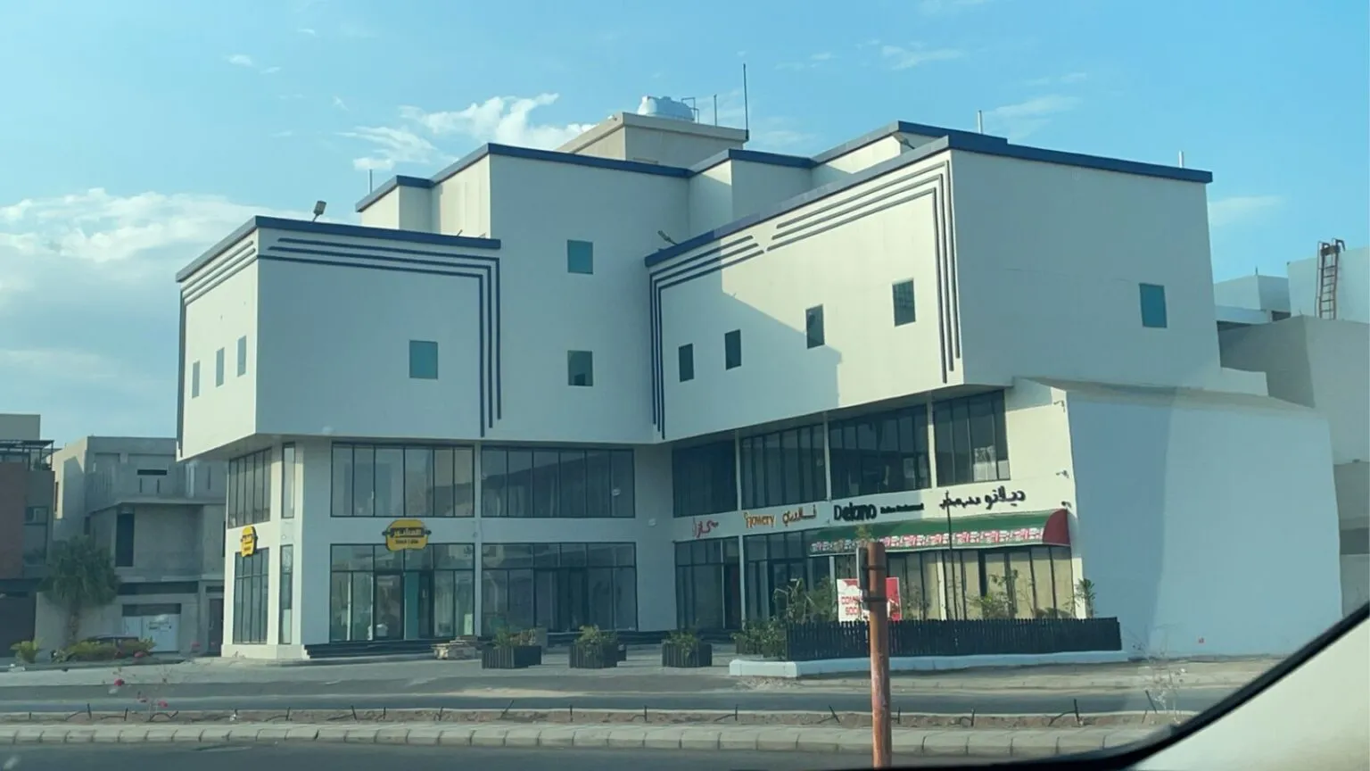 أفضل مقاول ترميم وبناء في [شمال الرياض]: خدمات مقاولات عامة 