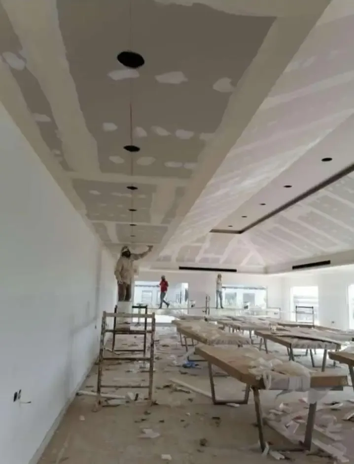 أفضل أنواع الأصباغ والدهانات الداخلية والخارجية لعام 2026: