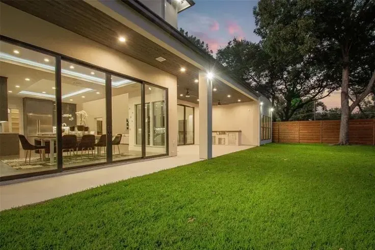 مجلس خارجي مصنوع بساندوش وشالهيات والأسمنت بوردبشمال الرياض 